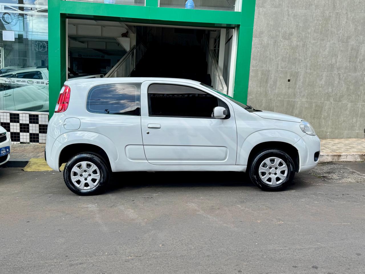 FIAT/ UNO VIVACE 1.0 2014