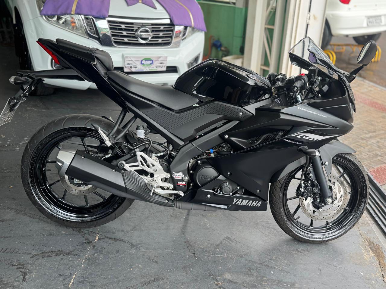 YAMAHA/YZF R15 2025