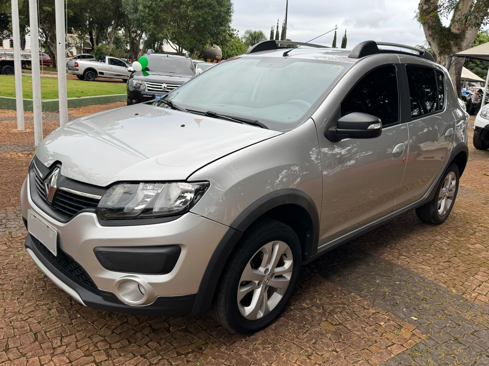 RENAULT/ SANDERO STEPWAY 1.6 2017 COMPLETO